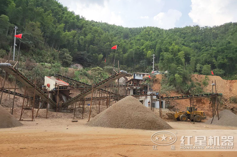 风化石破碎现场实拍图