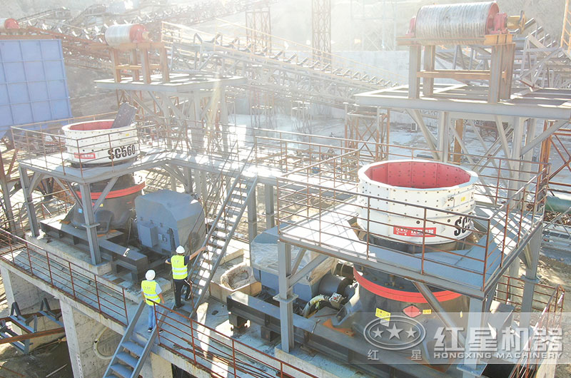 圆锥破碎机客户现场实拍图