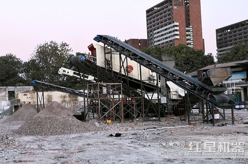 移动式粉碎机处理建筑垃圾