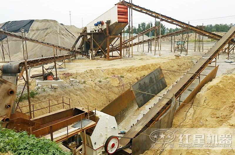 山东潍坊小型碎石机设备生产现场